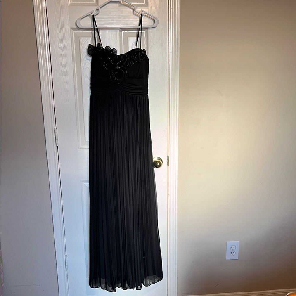 Trixxi Elegant Black Evening Gown
